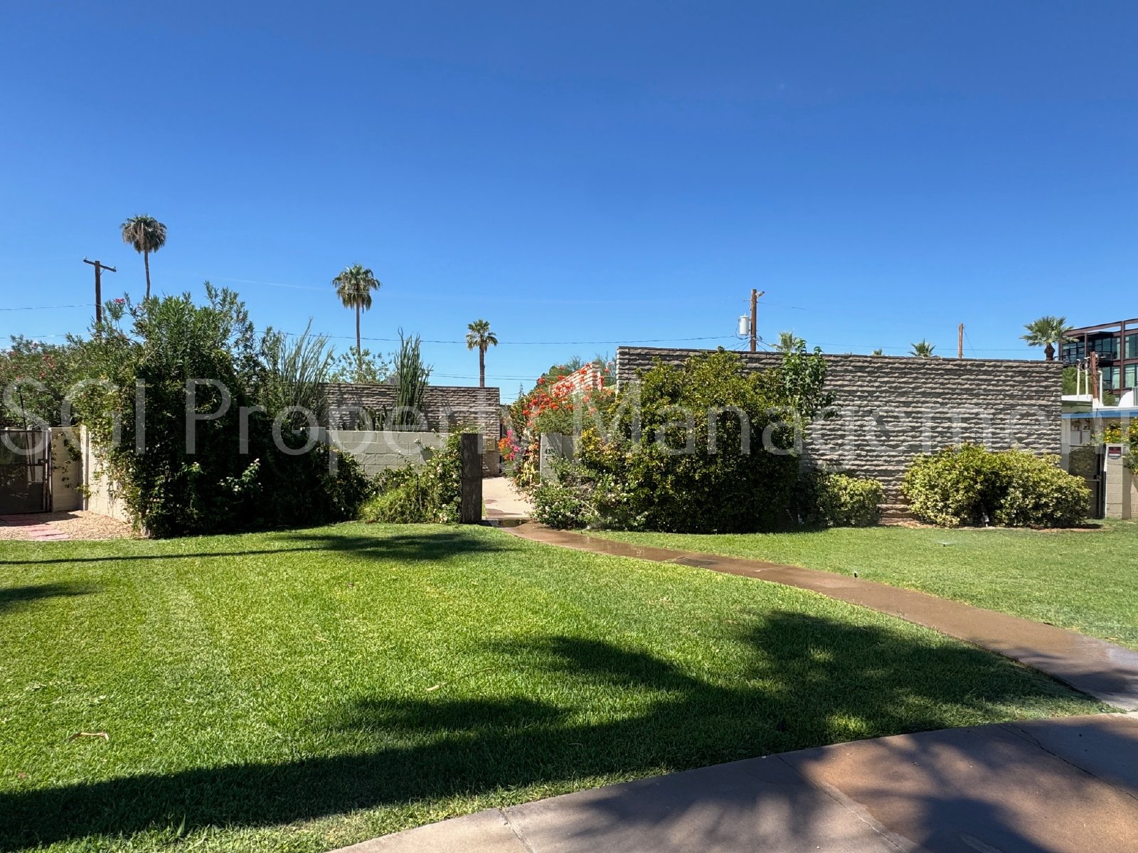 Great unit ready for your move in property image