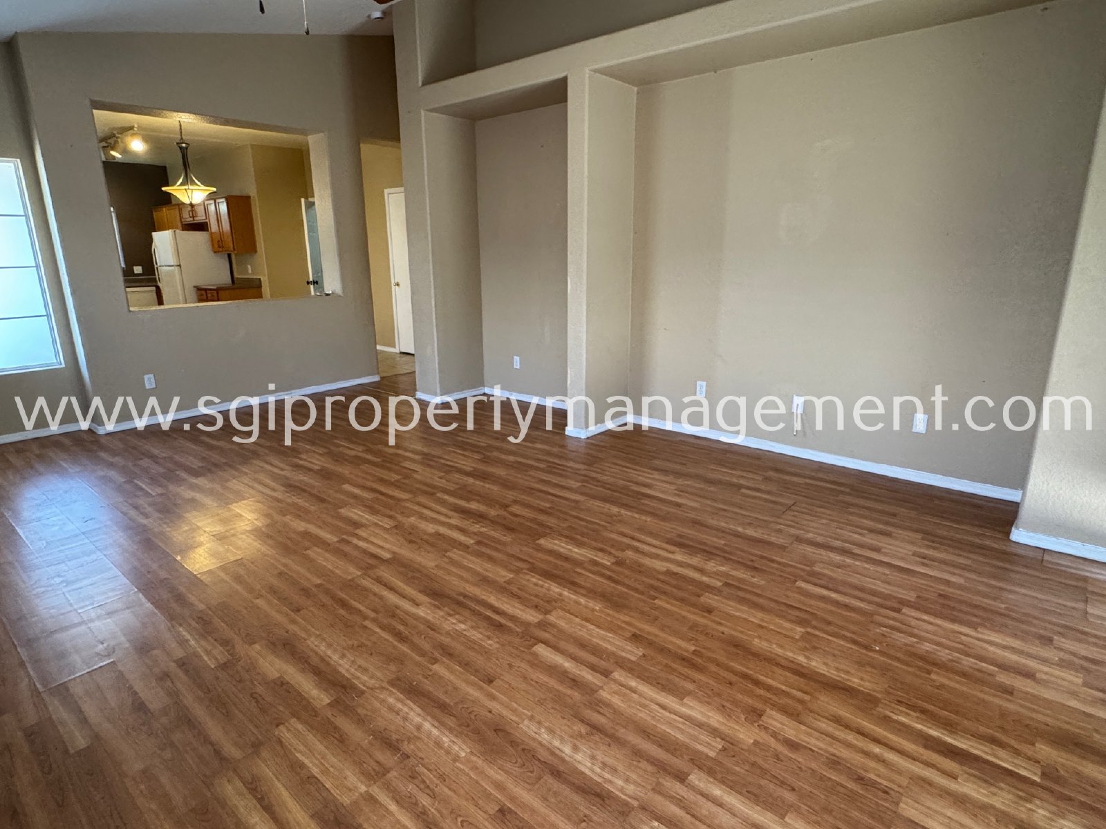 3 bedroom, 2 bathroom Avondale home property image