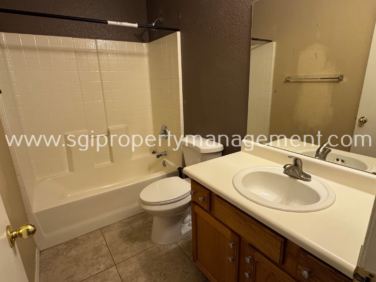 3 bedroom, 2 bathroom Avondale home property image