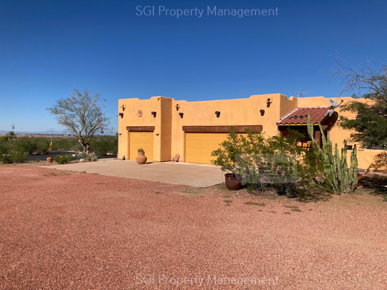 BEAUTIFUL HOME WITH PRIVATE POOL! property image