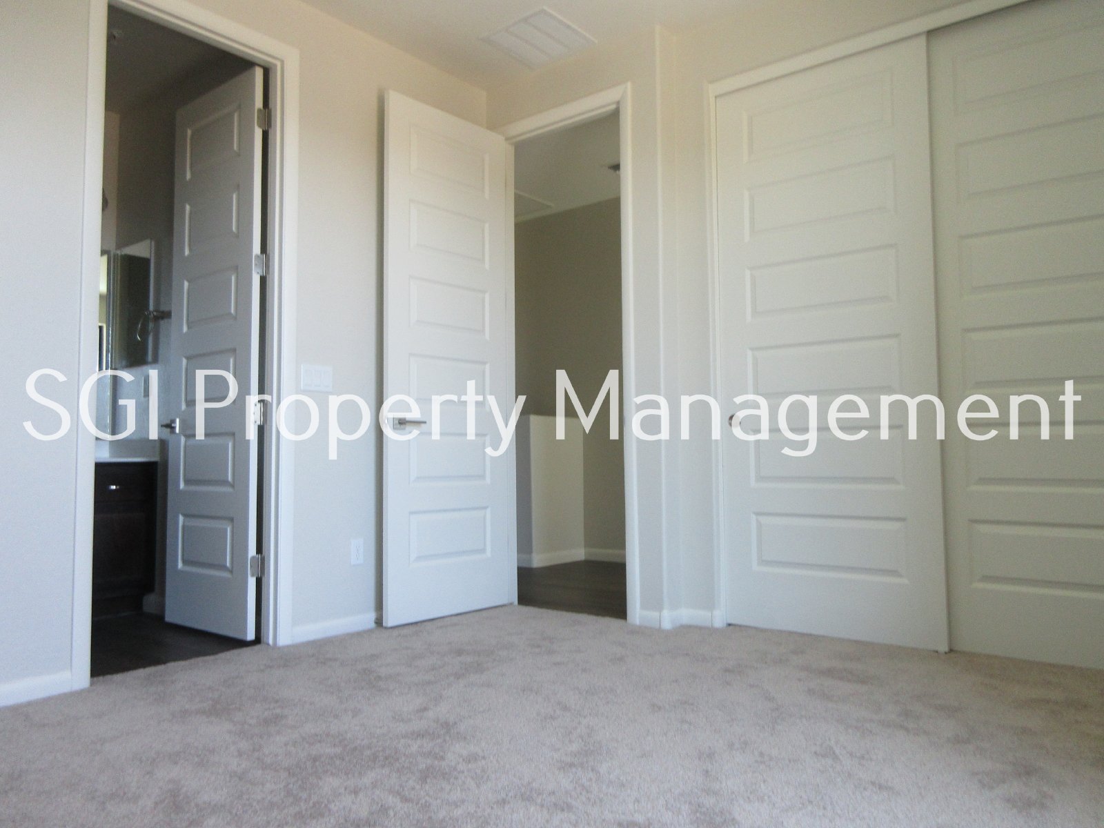 STUNNING 3 BEDROOM LUXURY TEMPE CONDO! property image