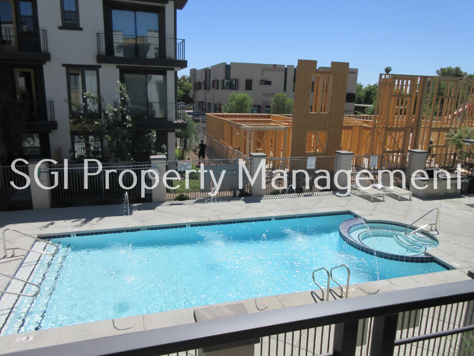 STUNNING 3 BEDROOM LUXURY TEMPE CONDO! property image