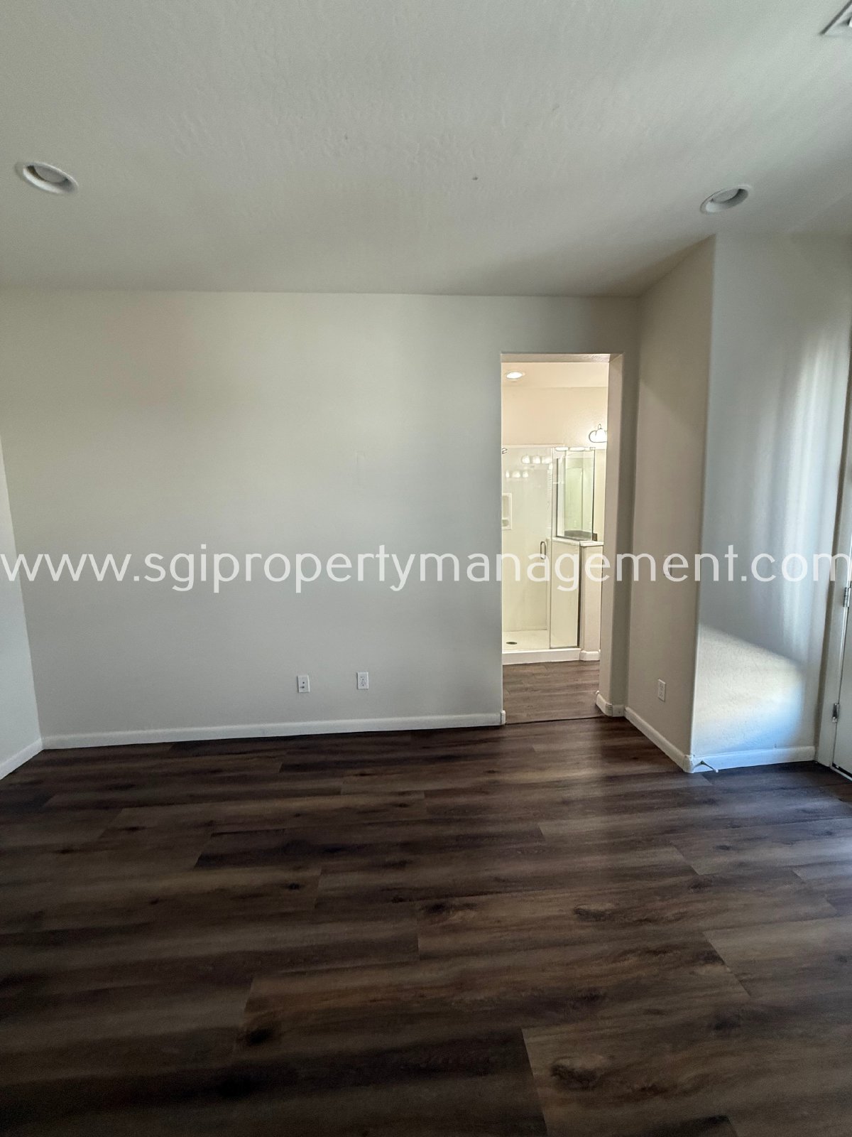 STUNNING 3 BEDROOM LUXURY TEMPE CONDO! property image