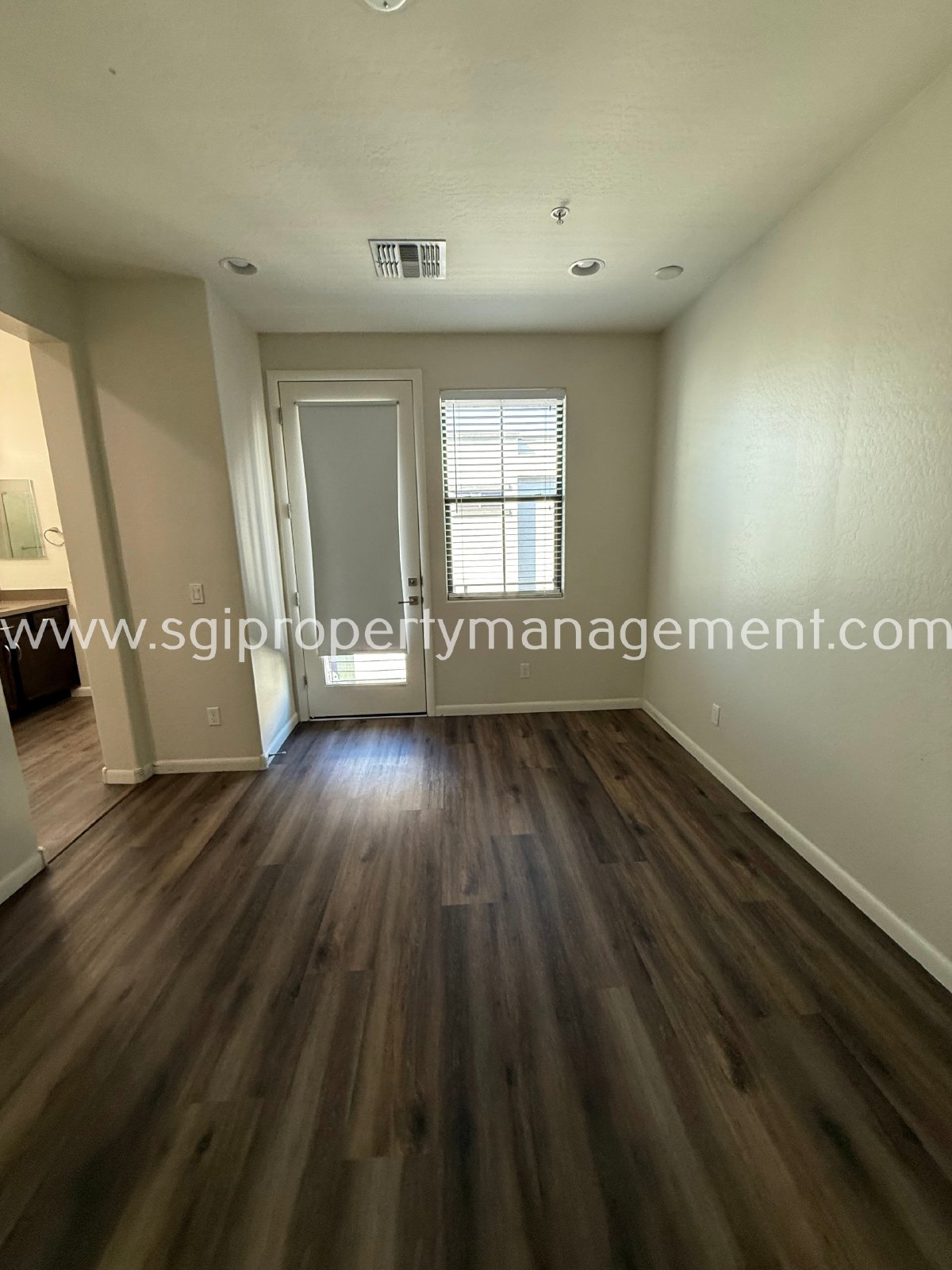 STUNNING 3 BEDROOM LUXURY TEMPE CONDO! property image
