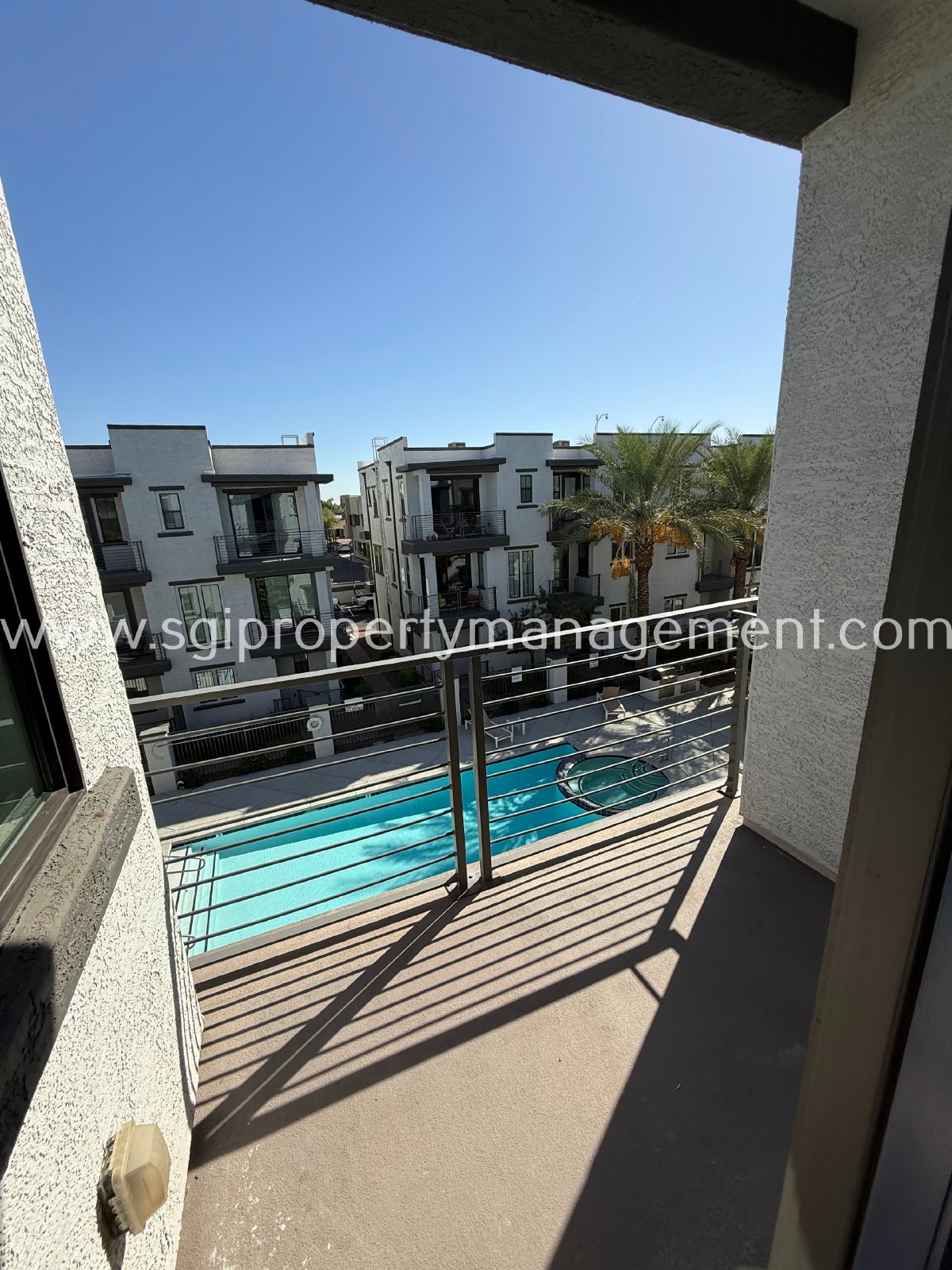 STUNNING 3 BEDROOM LUXURY TEMPE CONDO! property image