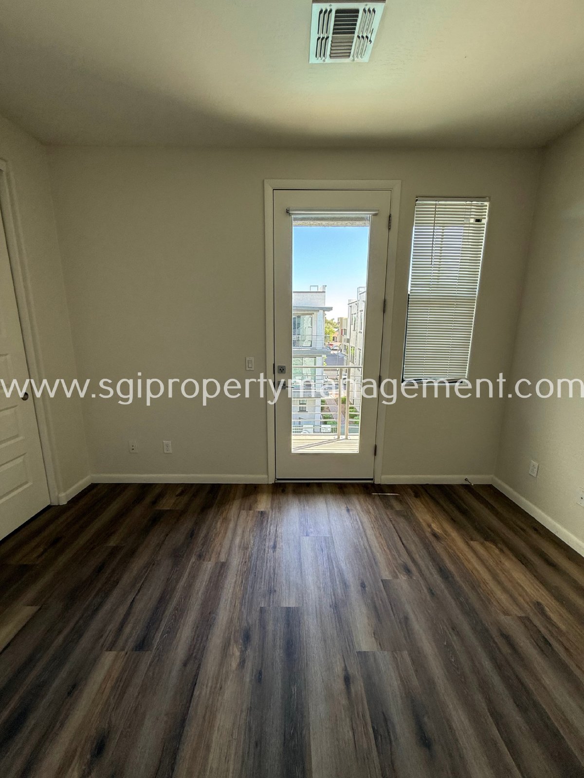STUNNING 3 BEDROOM LUXURY TEMPE CONDO! property image