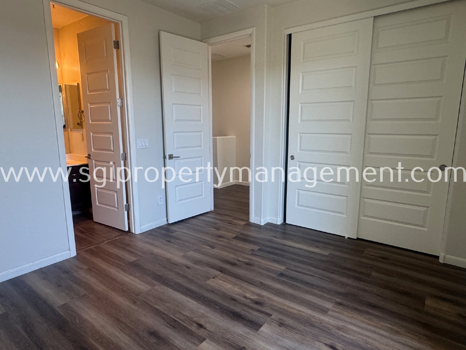 STUNNING 3 BEDROOM LUXURY TEMPE CONDO! property image