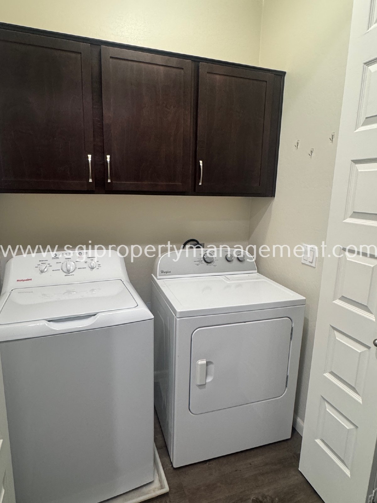 STUNNING 3 BEDROOM LUXURY TEMPE CONDO! property image