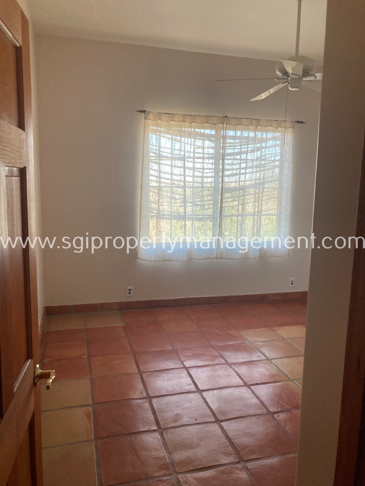 BEAUTIFUL HOME WITH PRIVATE POOL! property image