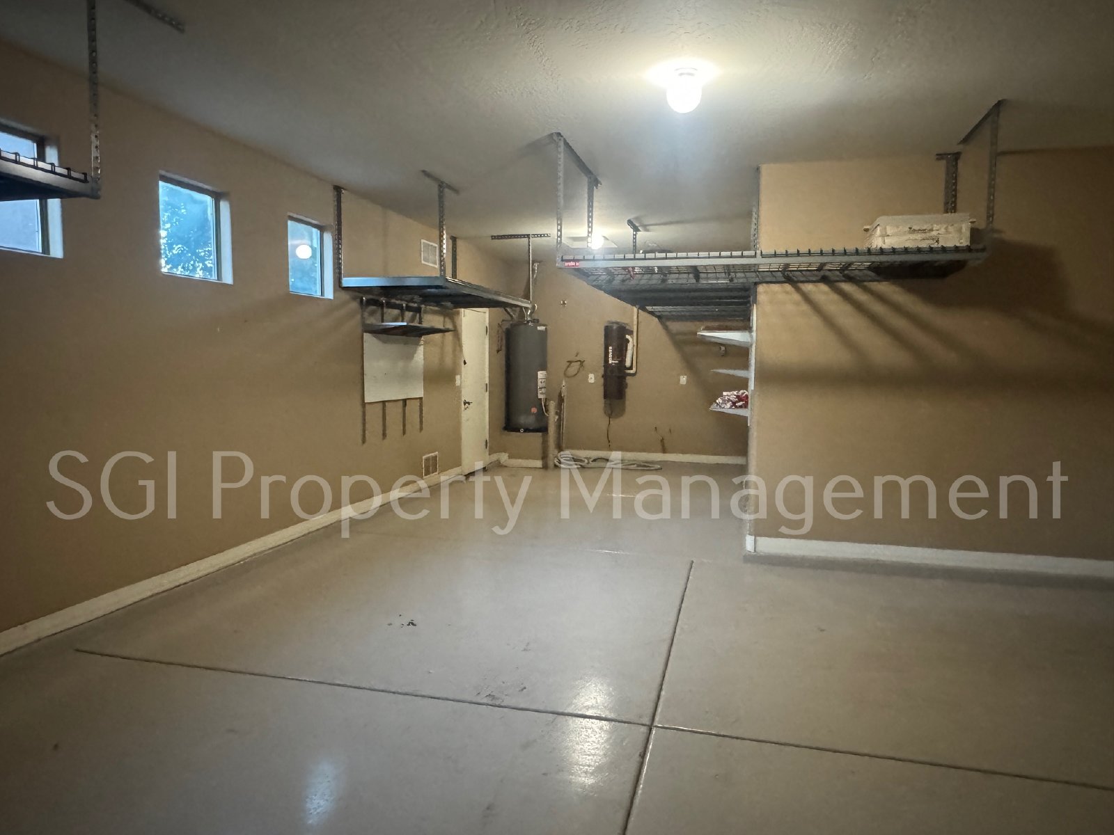 5 bedroom Waddell home with pool and spa property image