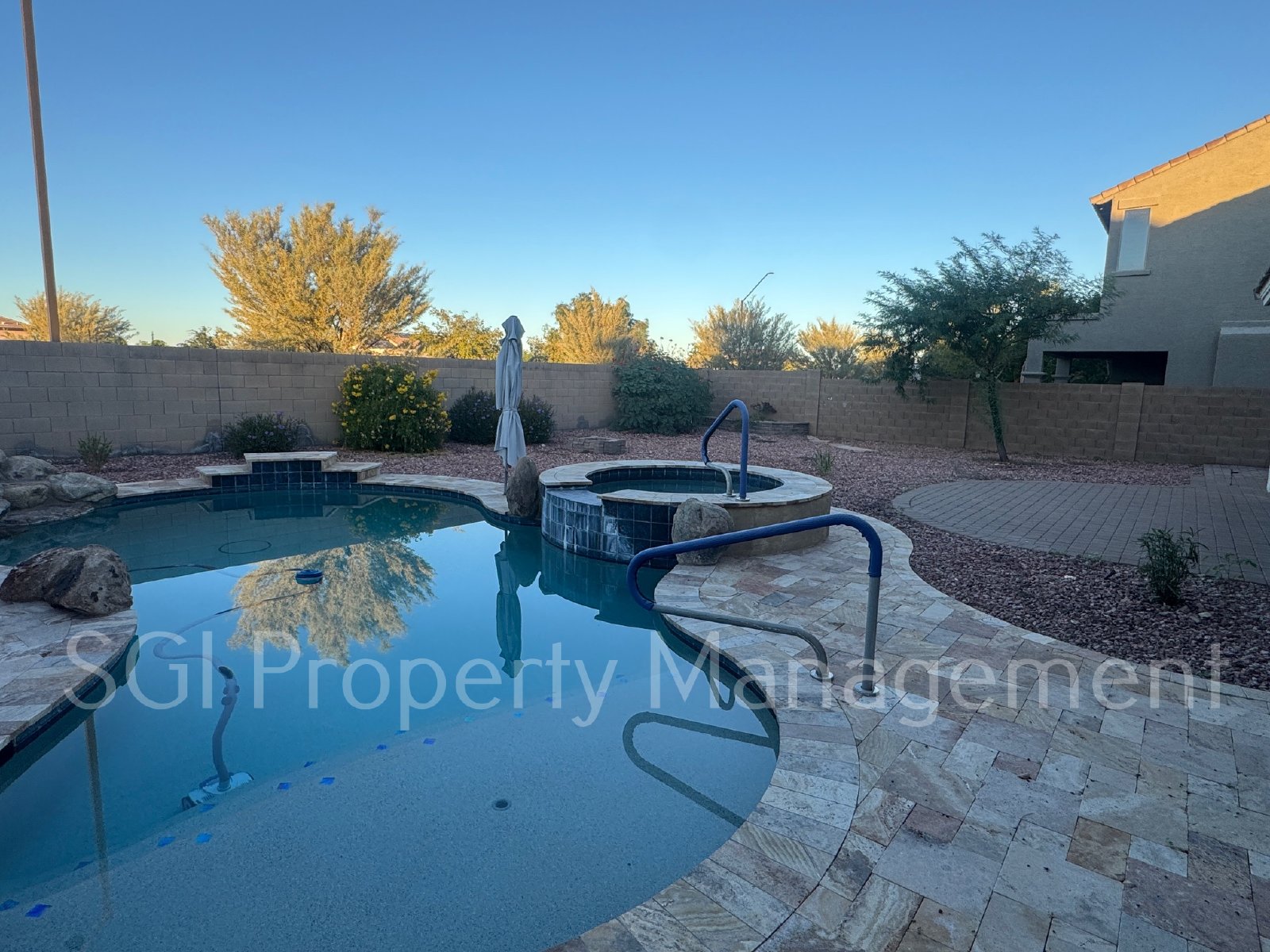 5 bedroom Waddell home with pool and spa property image