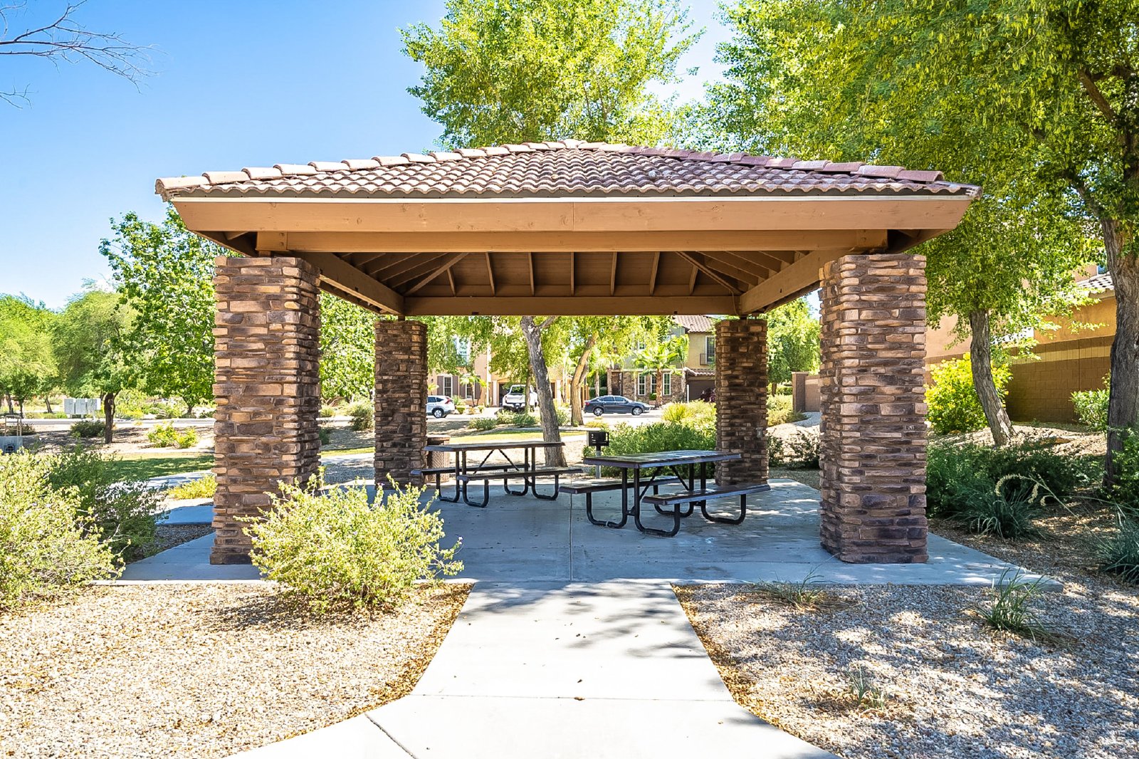 5 bedroom Waddell home with pool and spa property image