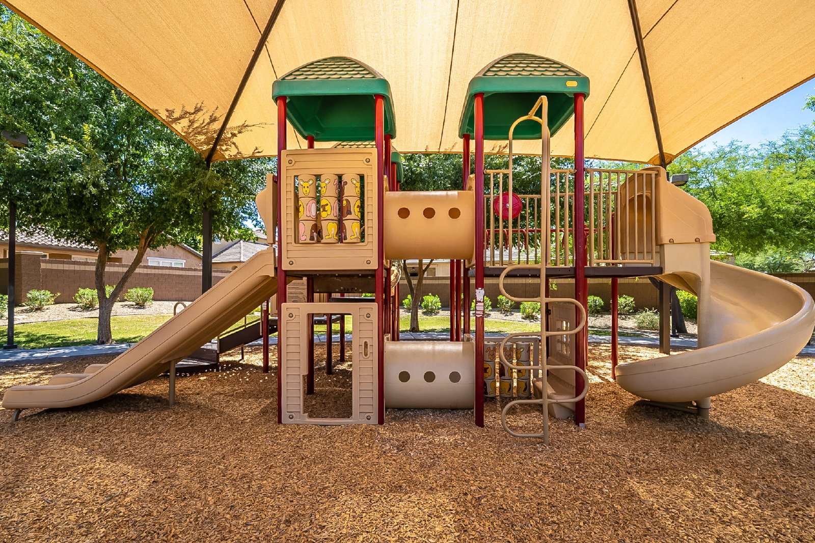 5 bedroom Waddell home with pool and spa property image