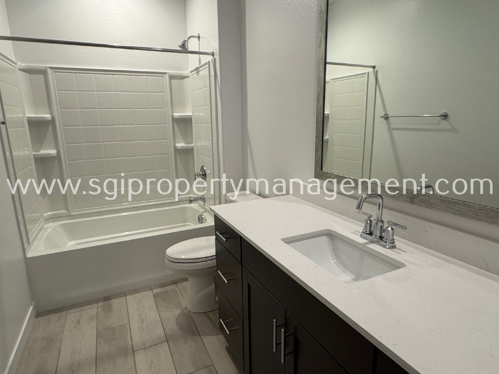 4 bedroom Waddell home property image