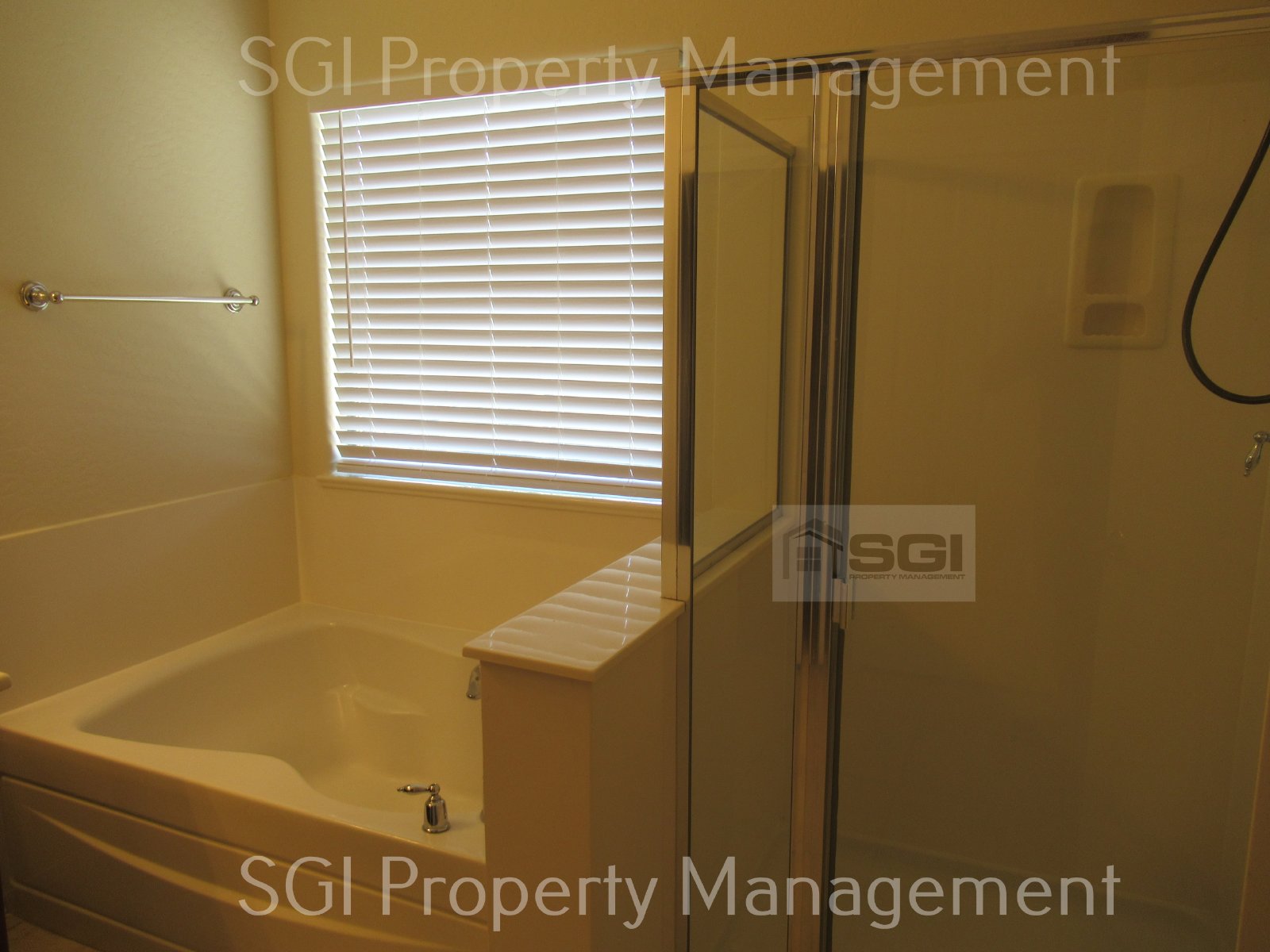 4 BEDROOM LAVEEN PROPERTY! property image