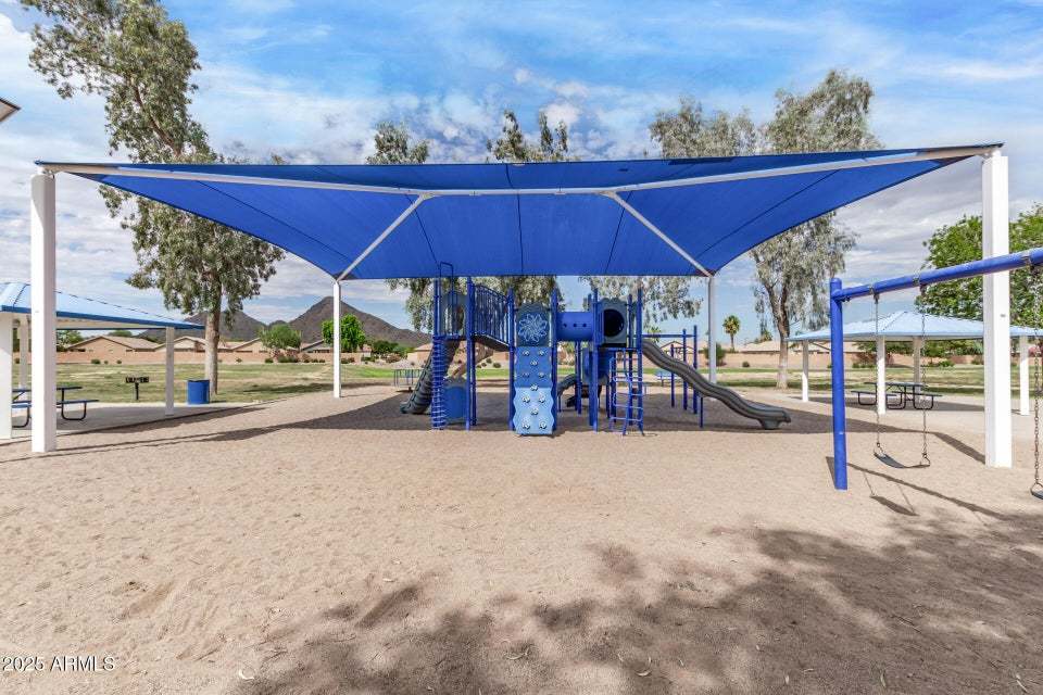 Charming 3 bedroom single level San Tan Valley home property image