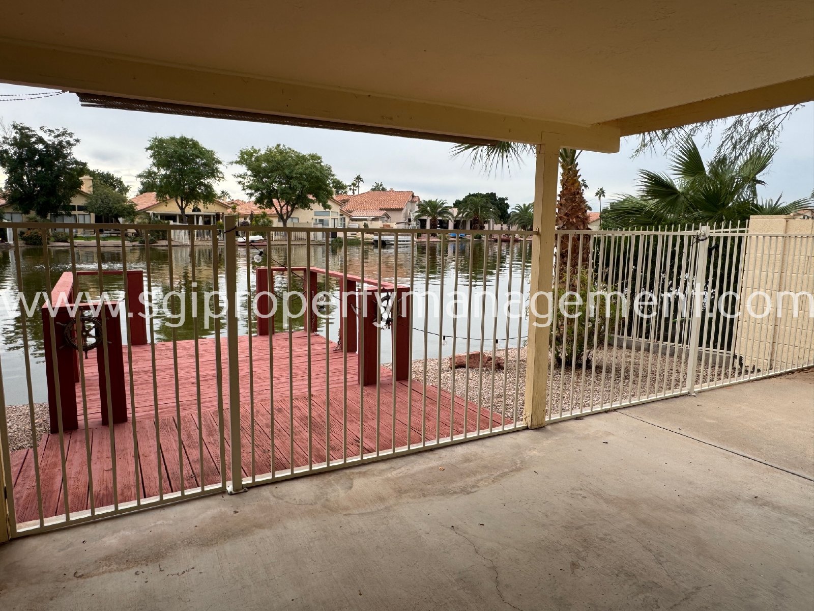 Charming Lakefront 3 bedroom, 2 bathroom home property image