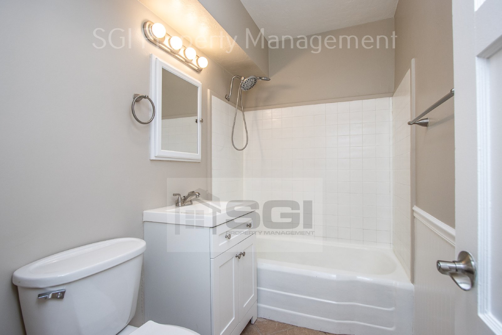 CHARMING 3 BED 2 BATH HOME FOR RENT! property image