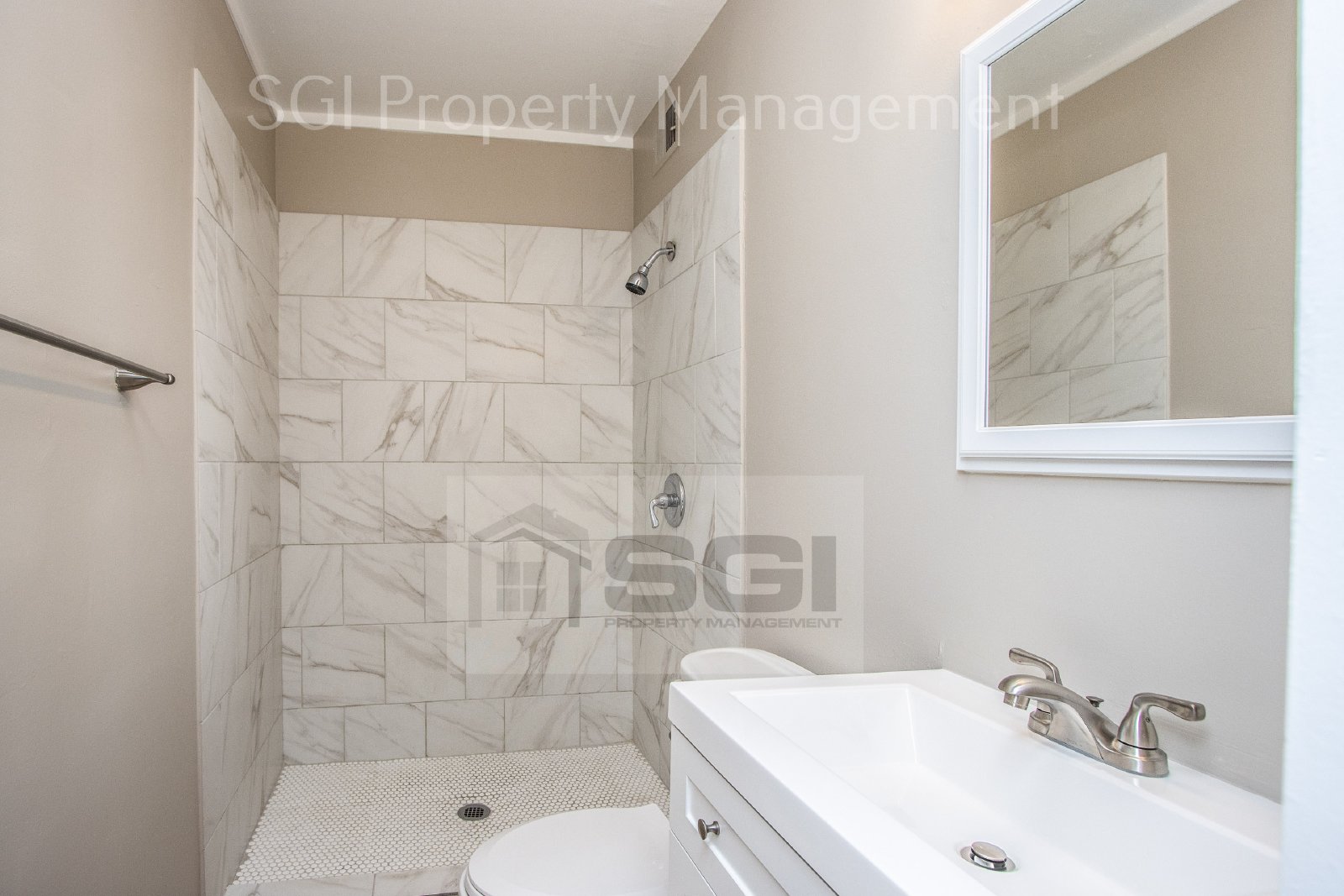 CHARMING 3 BED 2 BATH HOME FOR RENT! property image