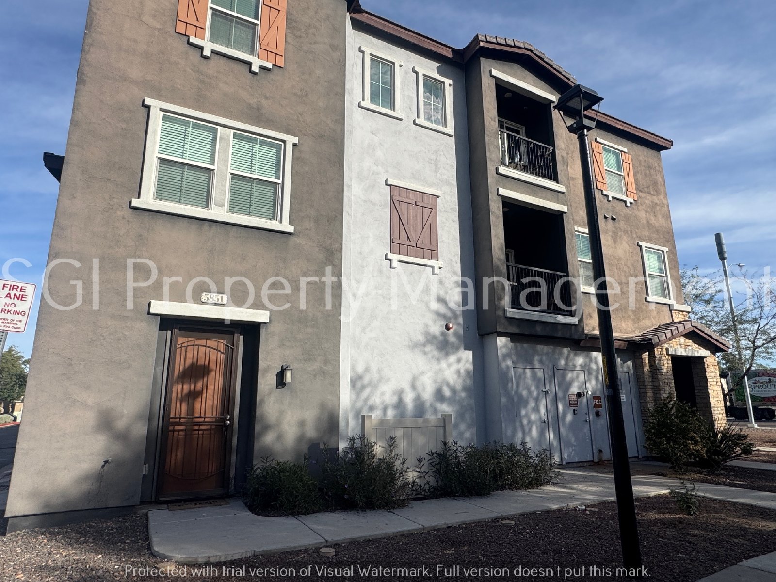 3 Story Phoenix home with 2 car garage property image