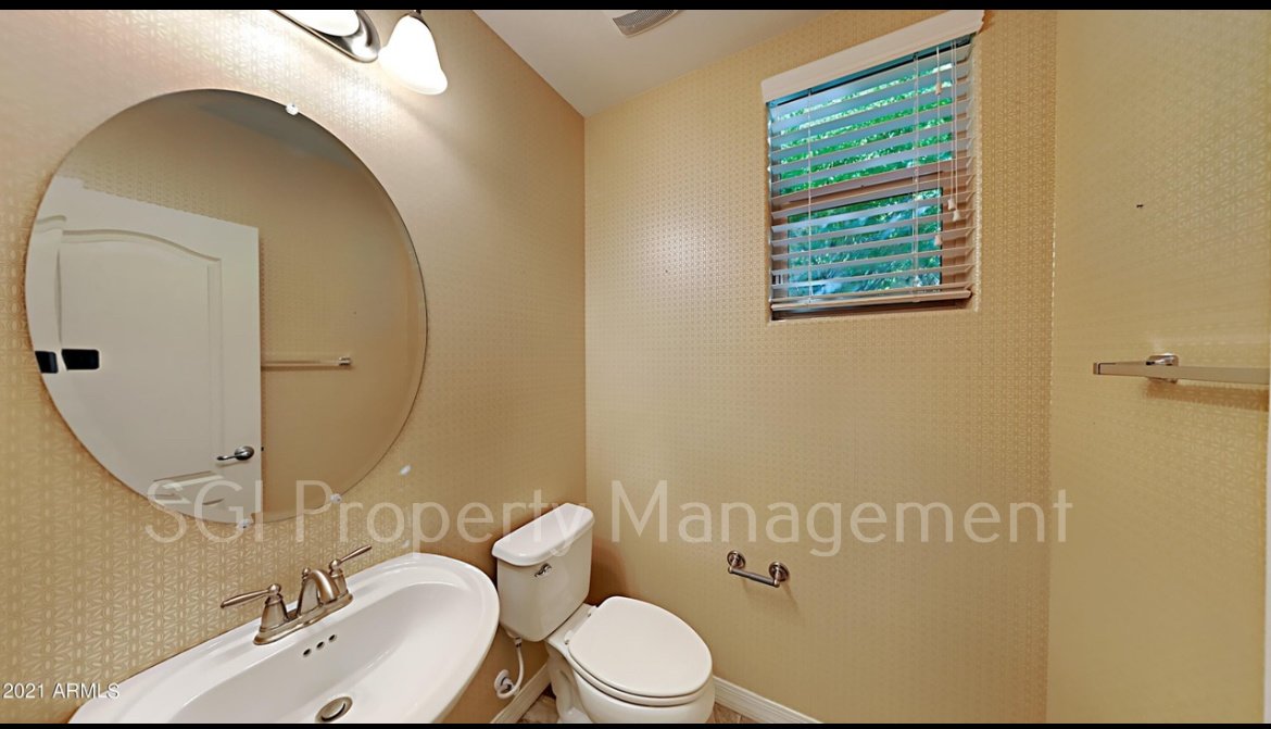 Beautiful and spacious Mesa home property image