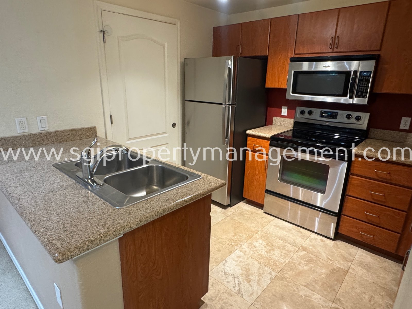 2 bedroom condo in gated community property image