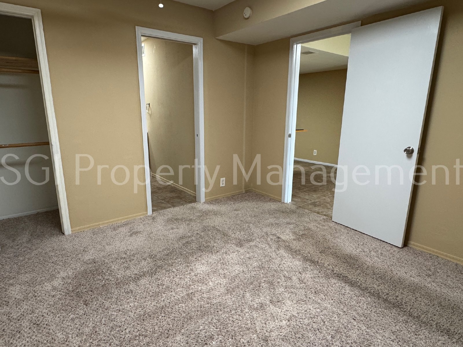 2 BEDROOM 2 BATHROOM HOME IN GREAT LOCATION!! property image