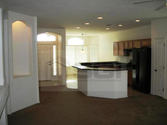 Great single level home ready fro your move in property image