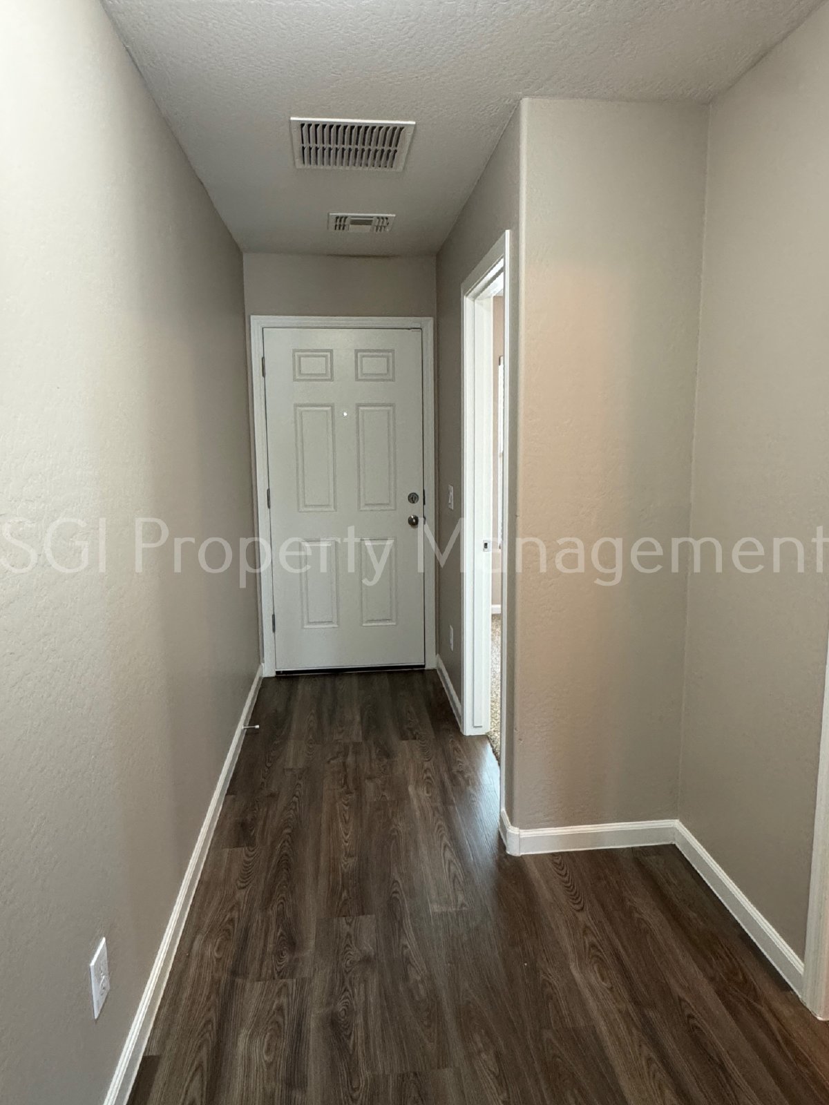 Beautiful home ready for move in property image