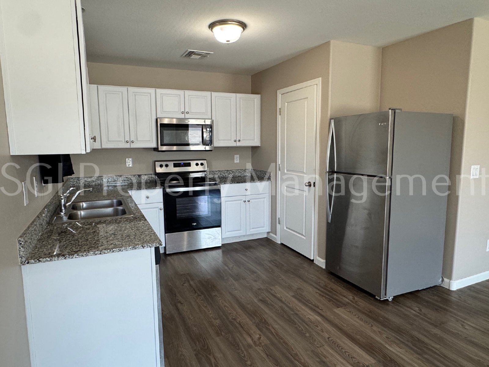 Beautiful home ready for move in property image