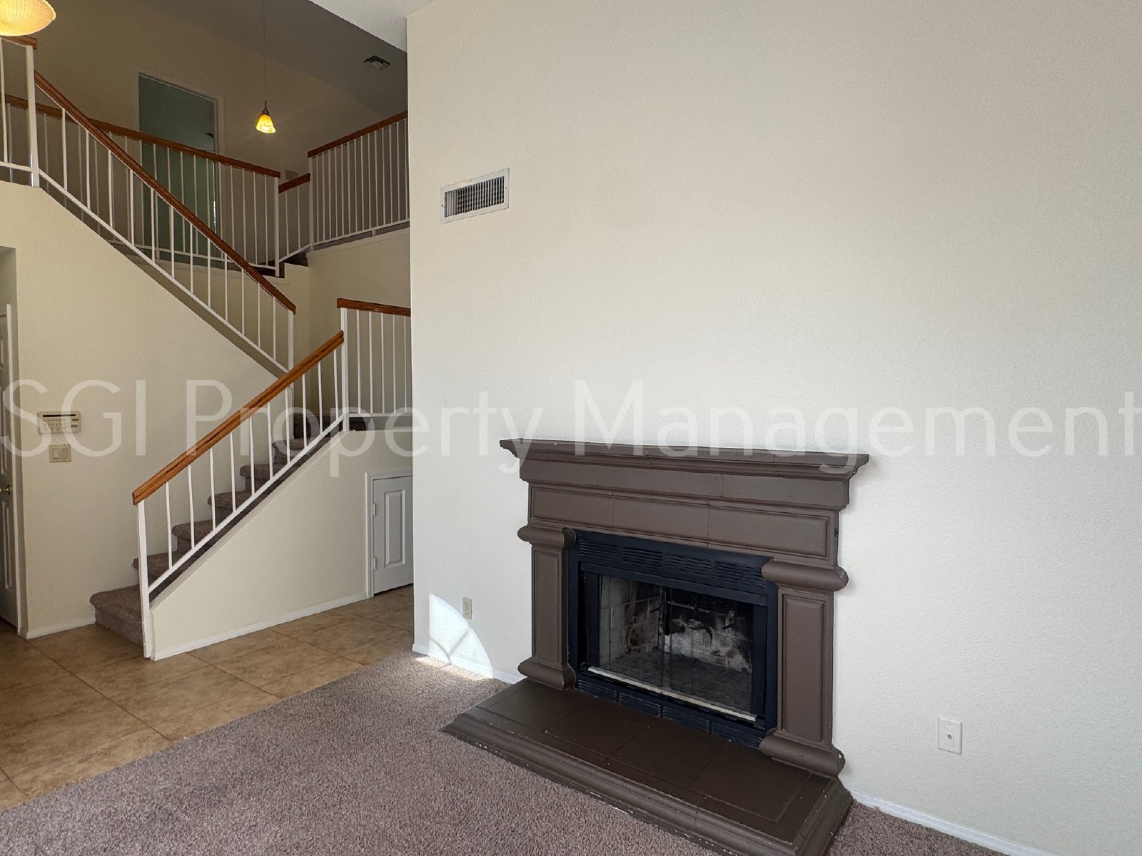 BEAUTIFUL ENERGY EFFICIENT UPGRADED 3 BEDROOM + LOFT!! property image