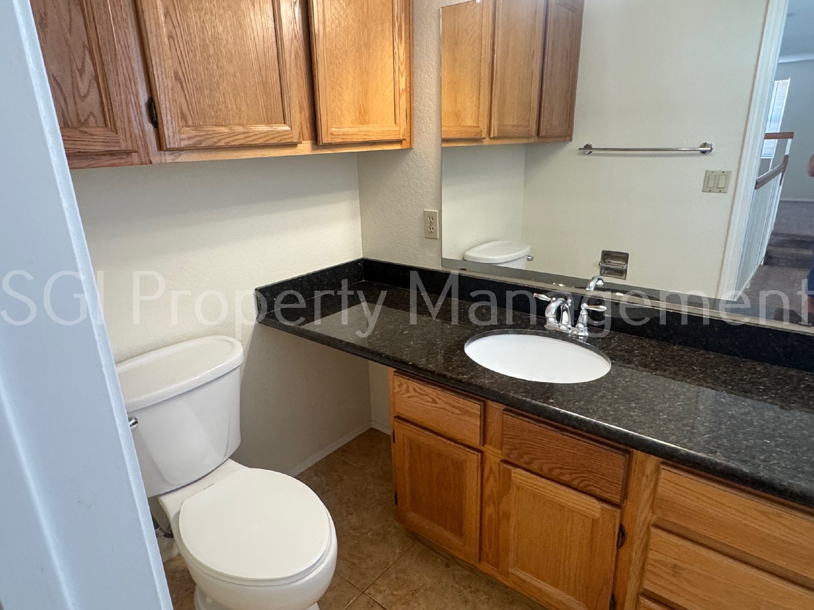 BEAUTIFUL ENERGY EFFICIENT UPGRADED 3 BEDROOM + LOFT!! property image