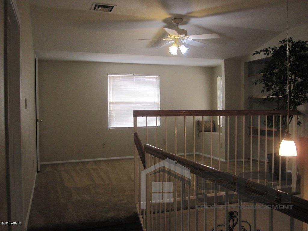 BEAUTIFUL ENERGY EFFICIENT UPGRADED 3 BEDROOM + LOFT!! property image