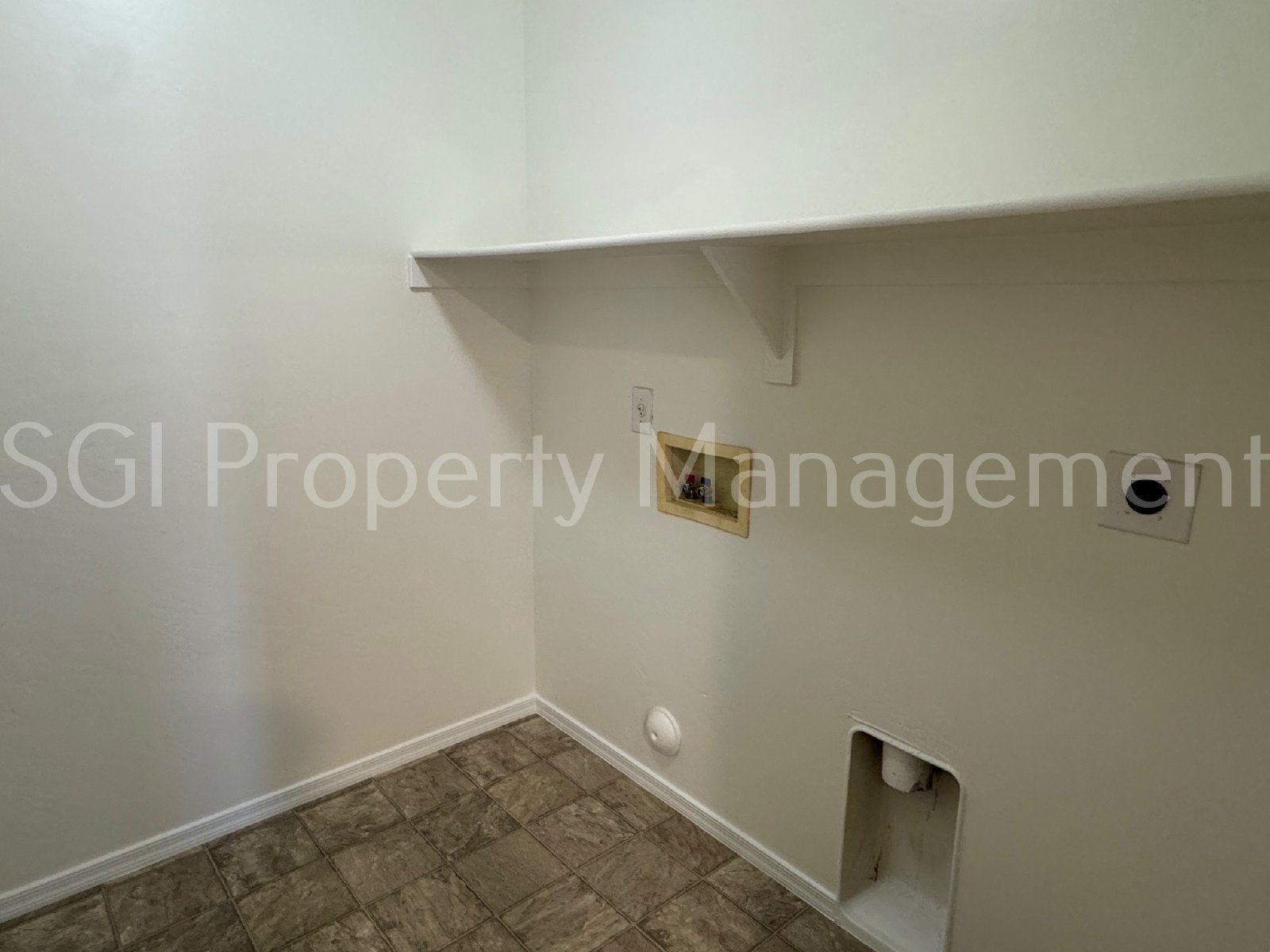 Spacious home ready for move in property image