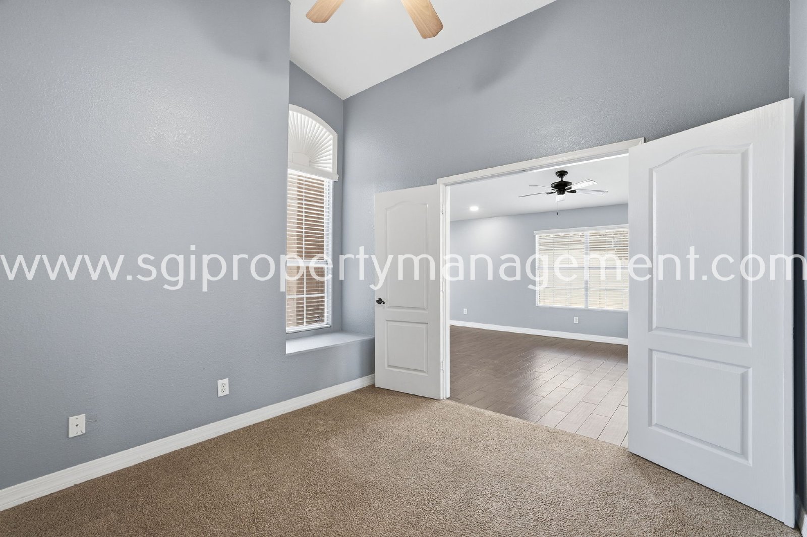 Updated 4 bedroom Peoria home property image