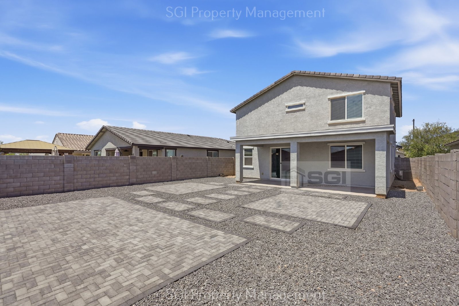 4 BEDROOM 3 BATHROOM SURPRISE HOME. property image