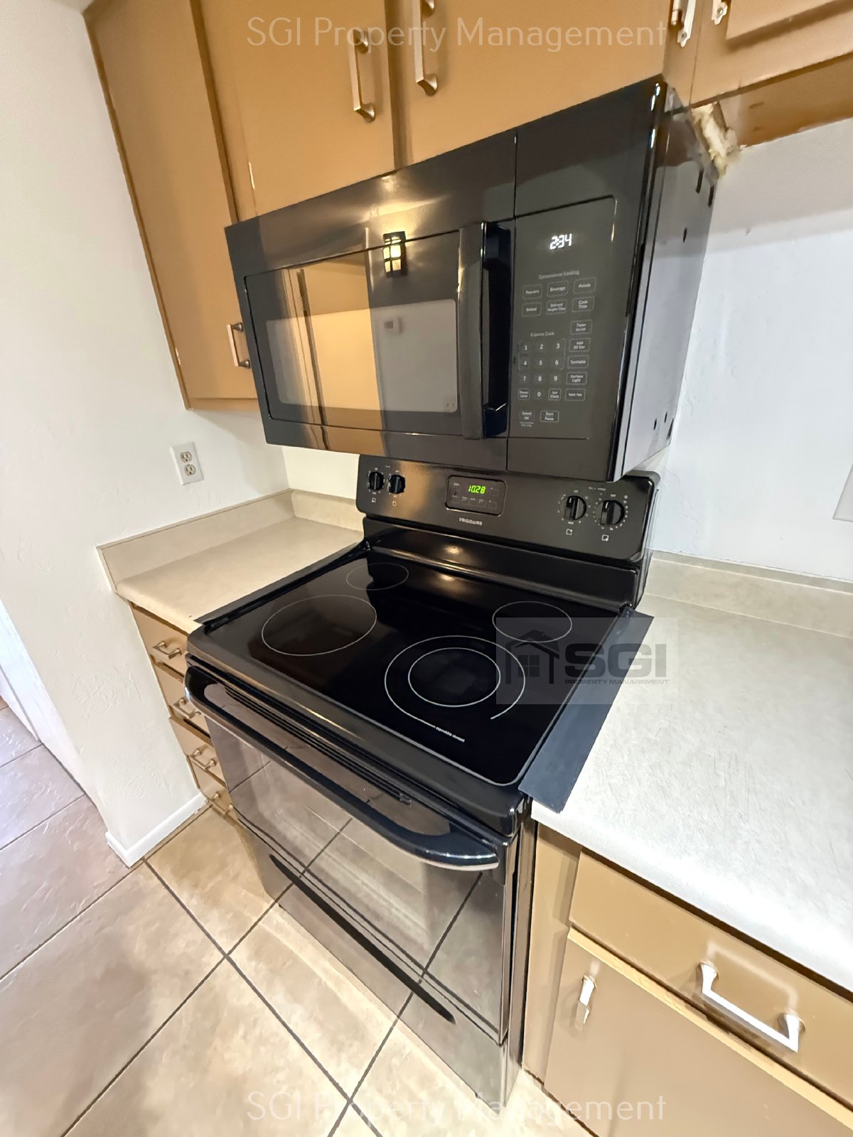 1 Bedroom Condo Ready For Move In! property image