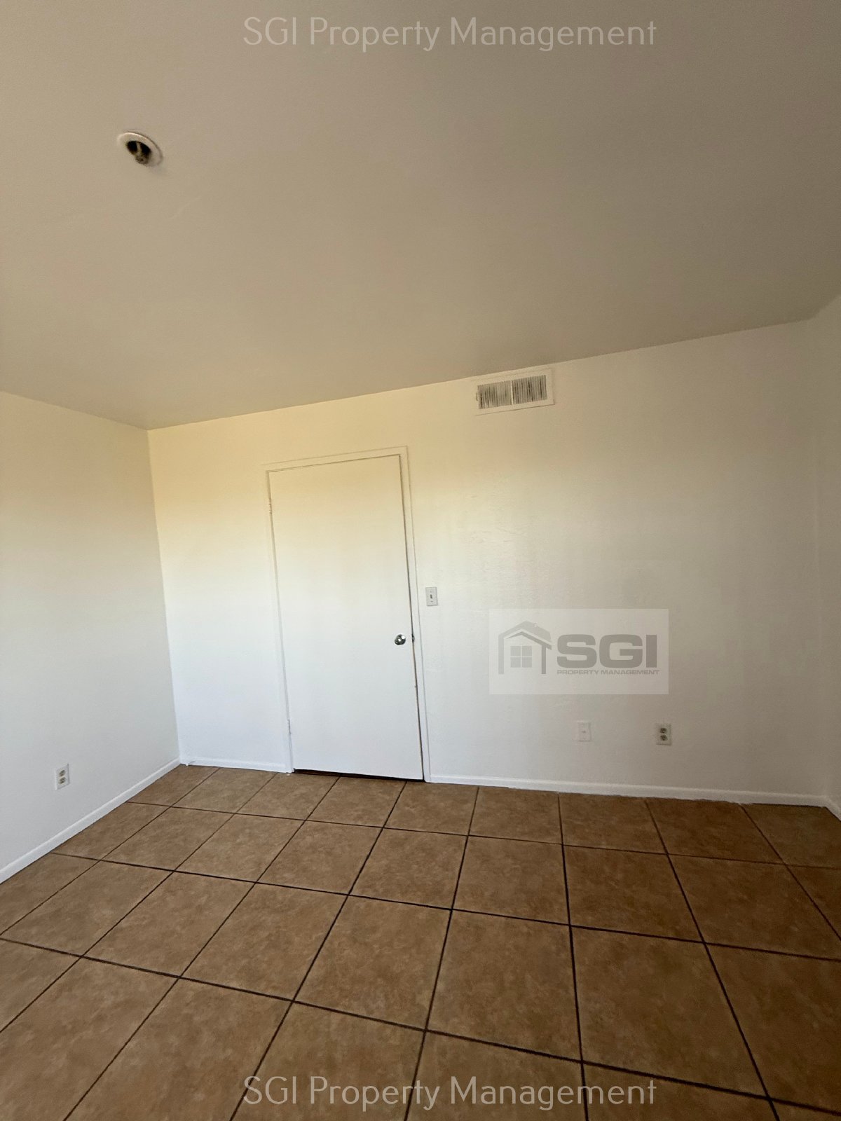 1 Bedroom Condo Ready For Move In! property image