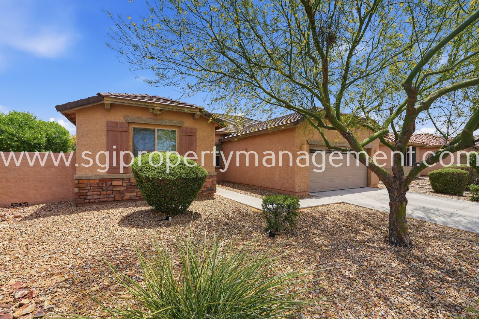 PEORIA HOME WITH MOUNTAIN VIEWS property image