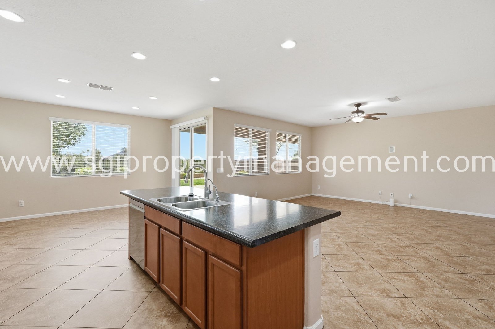 PEORIA HOME WITH MOUNTAIN VIEWS property image