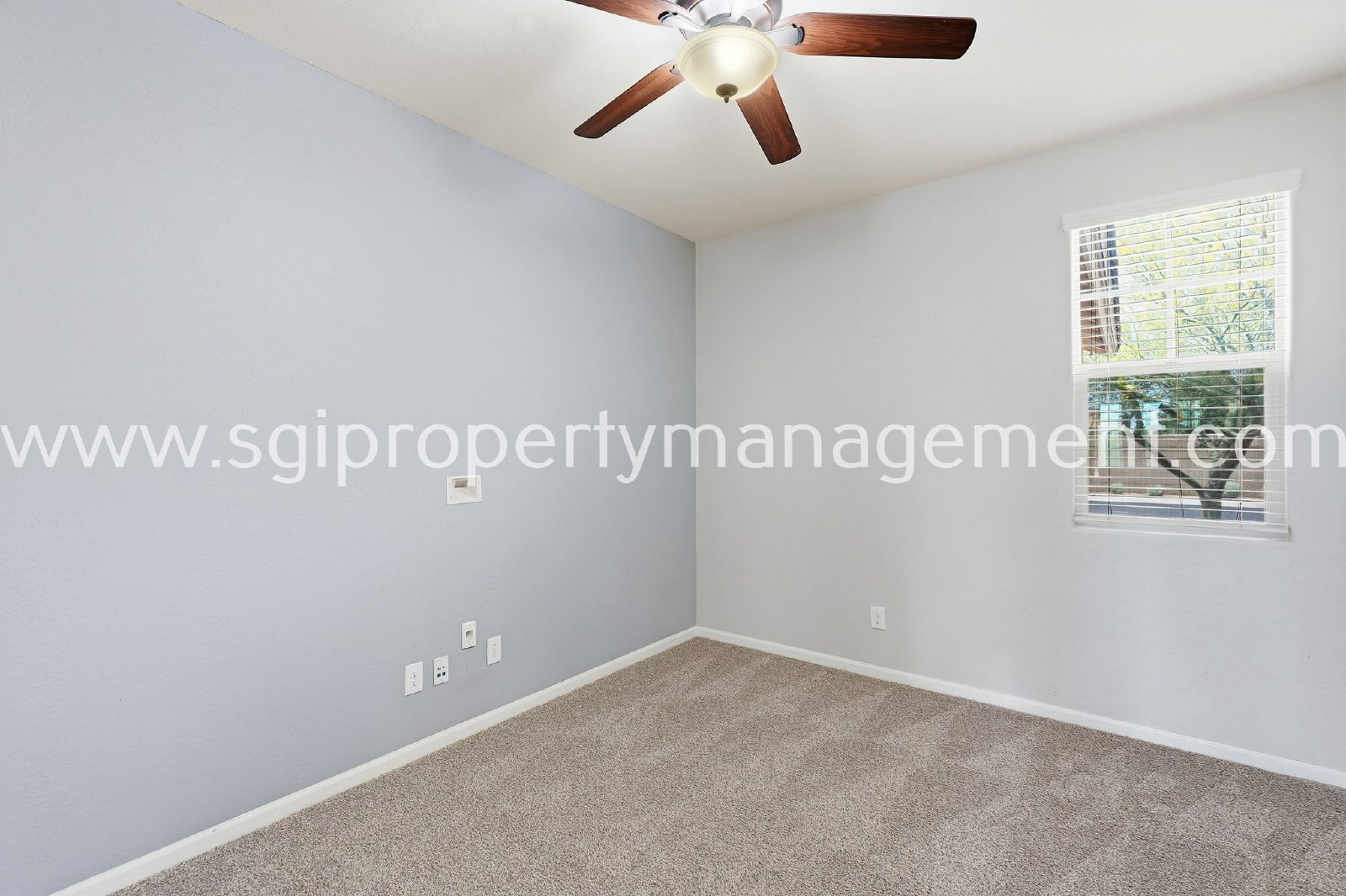 PEORIA HOME WITH MOUNTAIN VIEWS property image