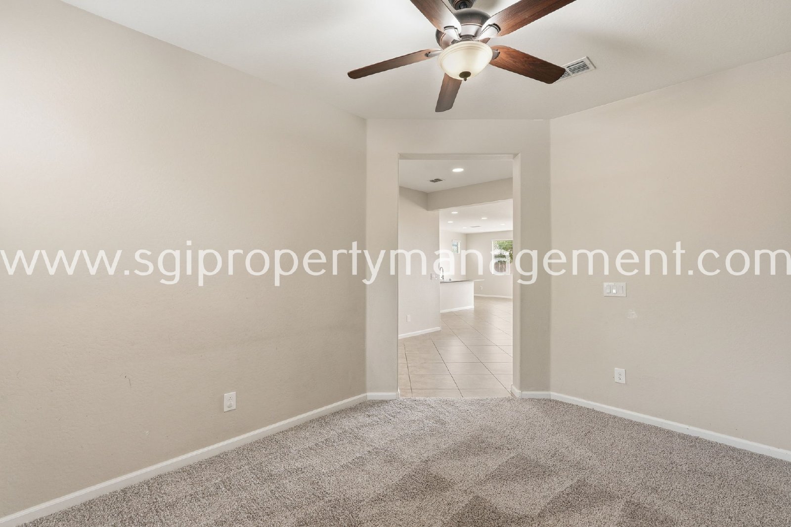 PEORIA HOME WITH MOUNTAIN VIEWS property image