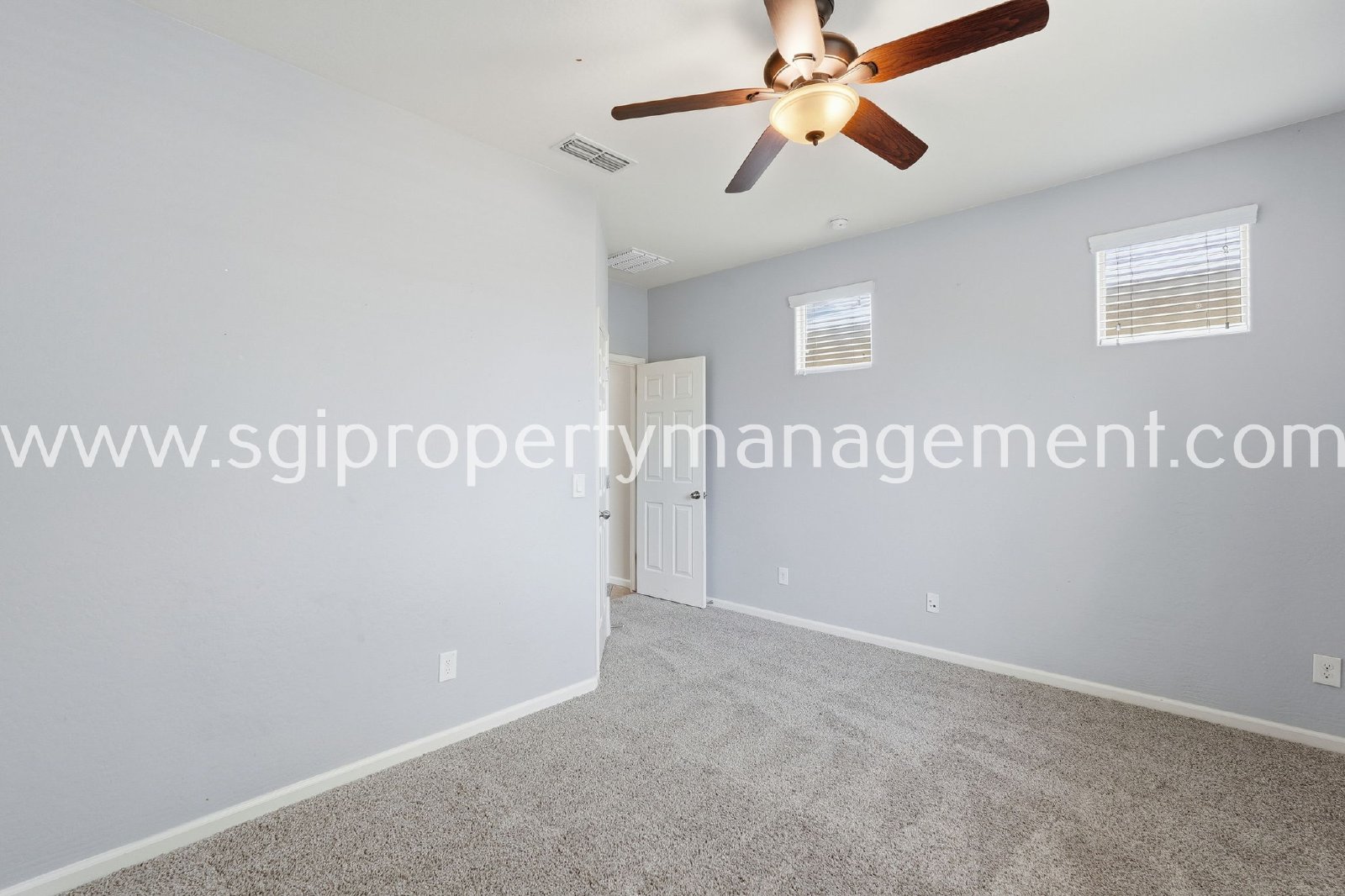 PEORIA HOME WITH MOUNTAIN VIEWS property image