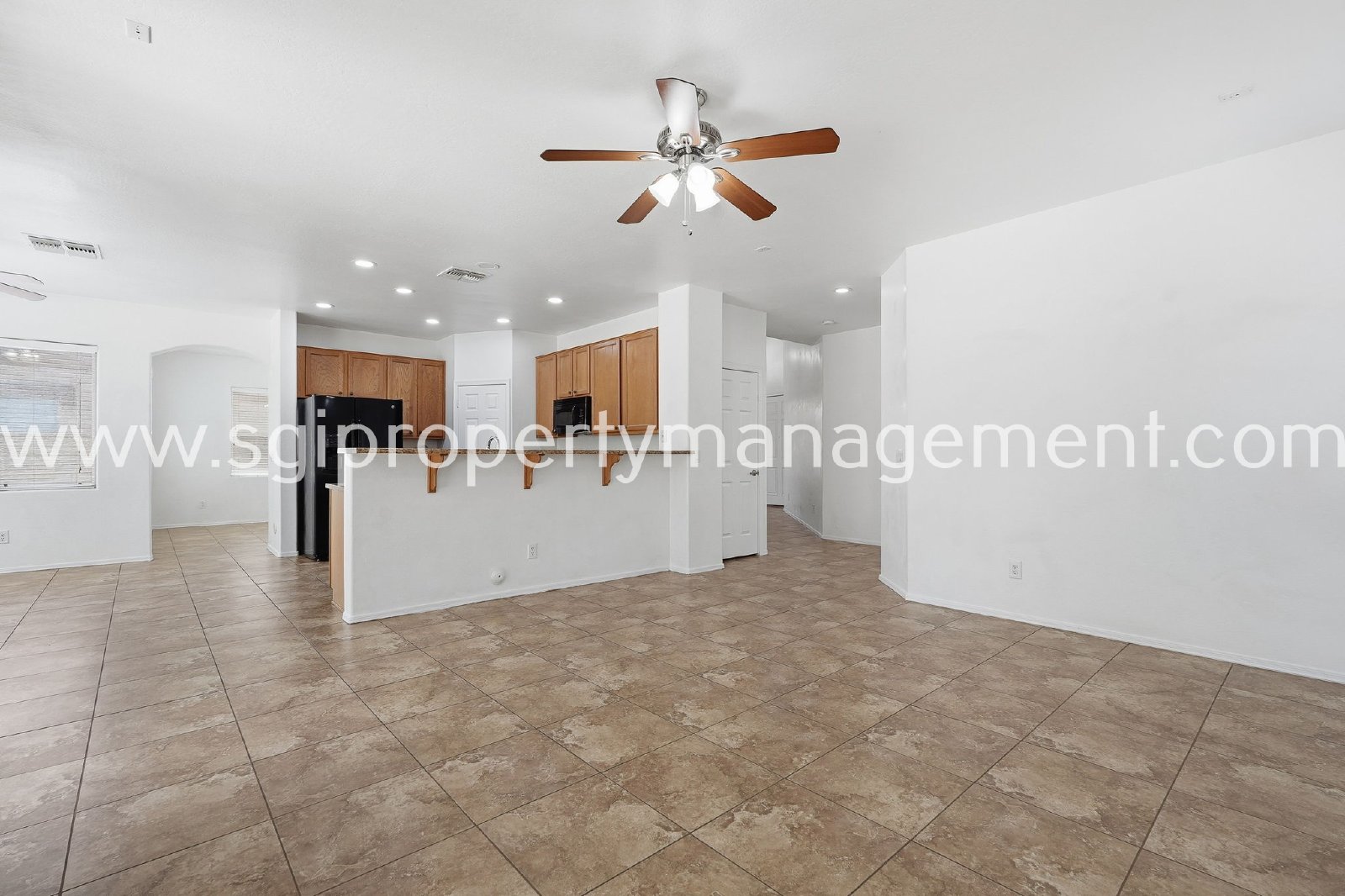 5 BEDROOM GLENDALE HOME. property image