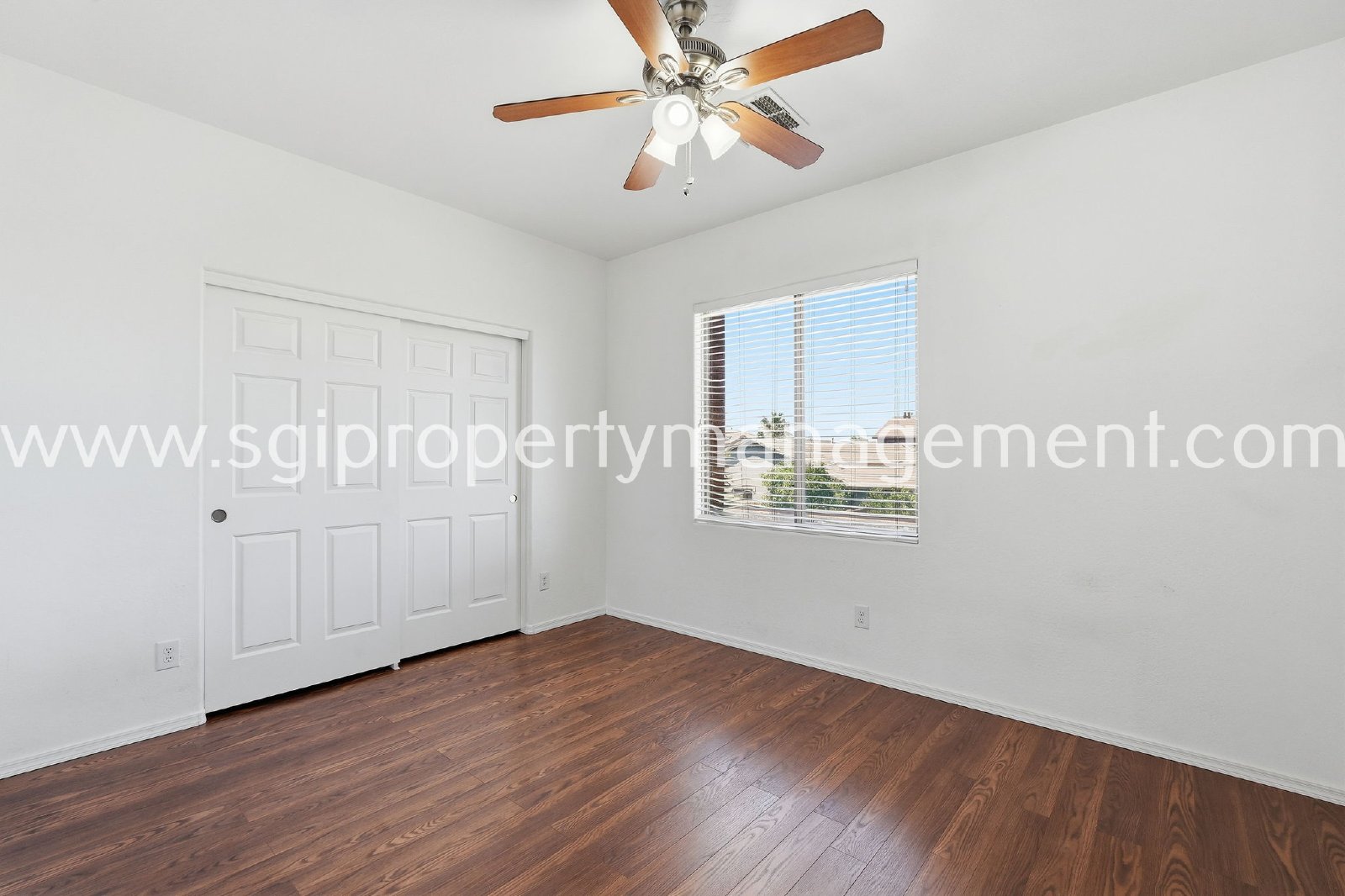 5 BEDROOM GLENDALE HOME. property image