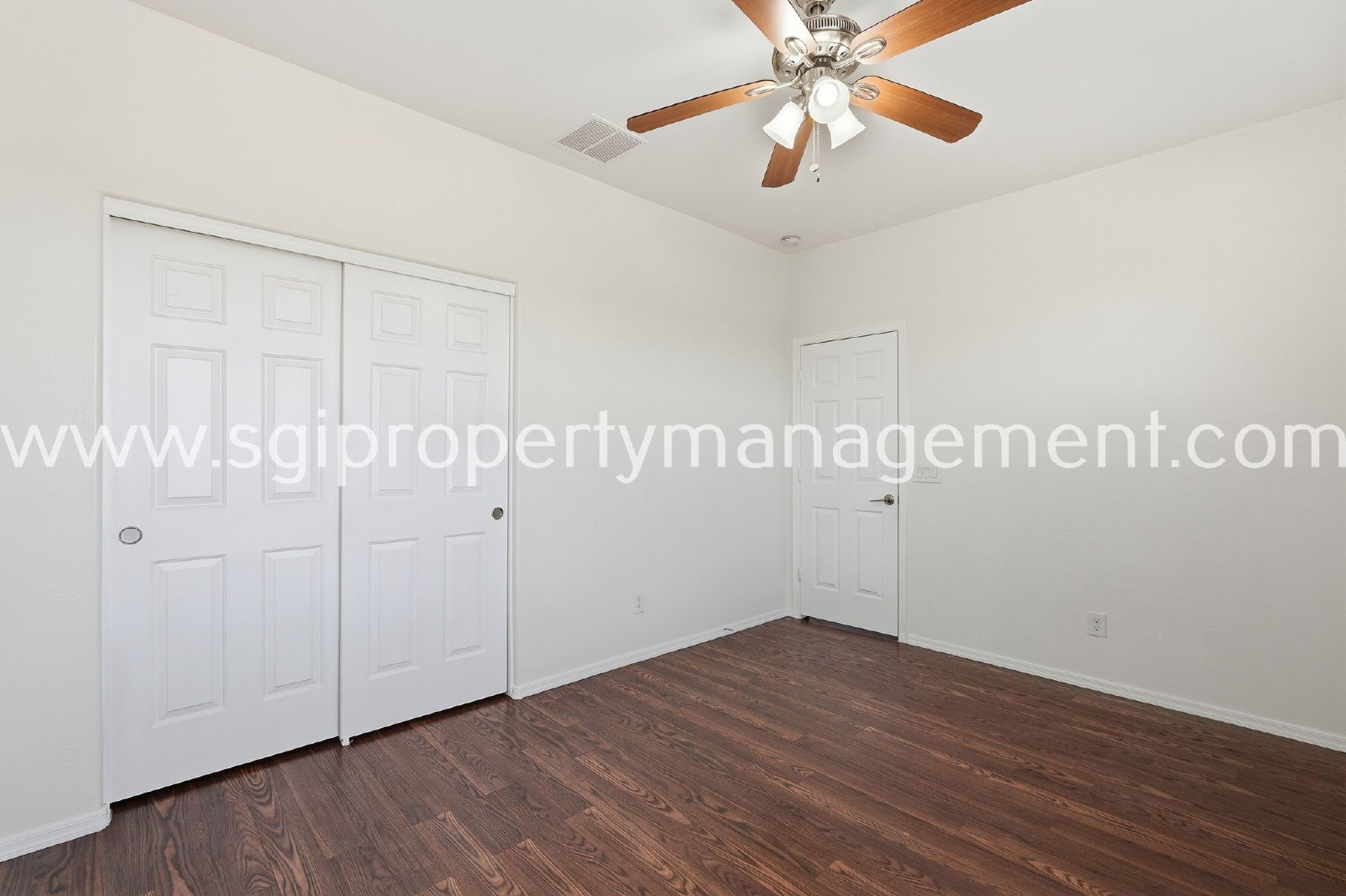 5 BEDROOM GLENDALE HOME. property image