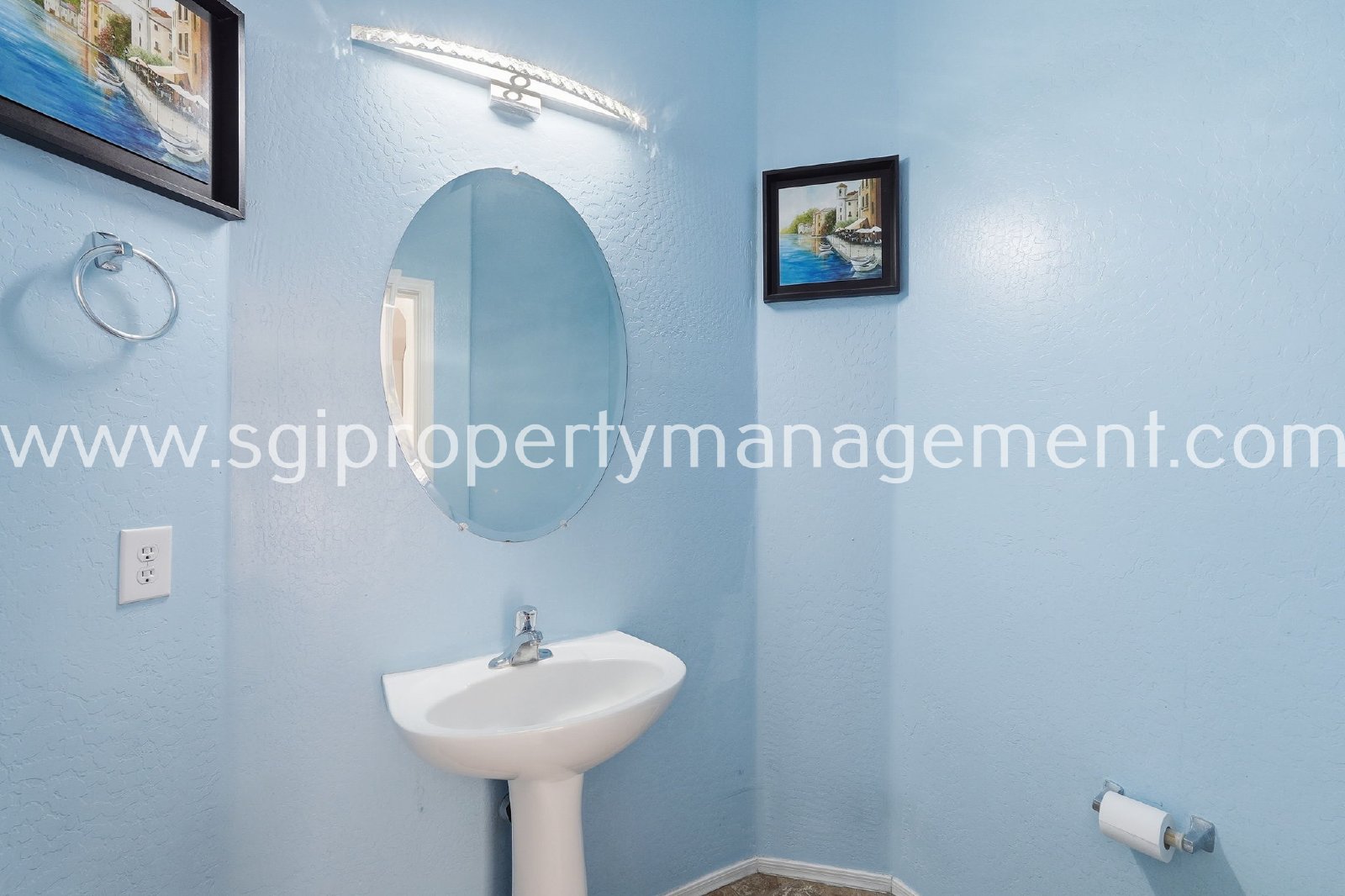 5 BEDROOM GLENDALE HOME. property image