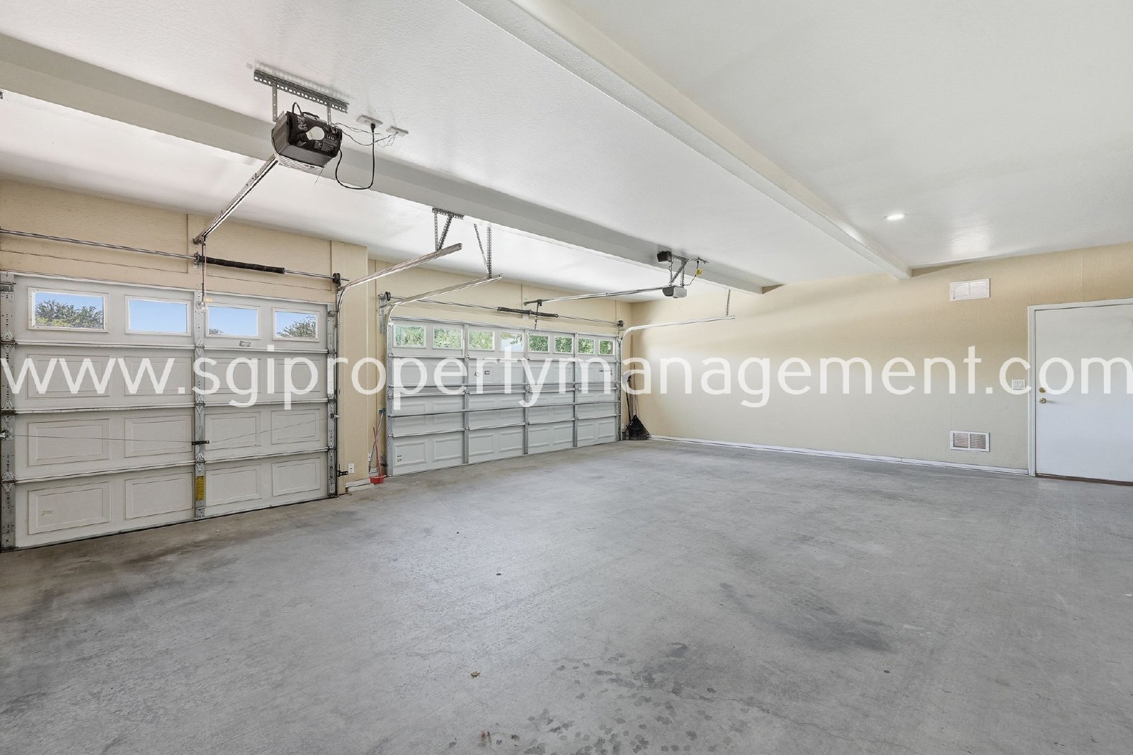 5 BEDROOM GLENDALE HOME. property image