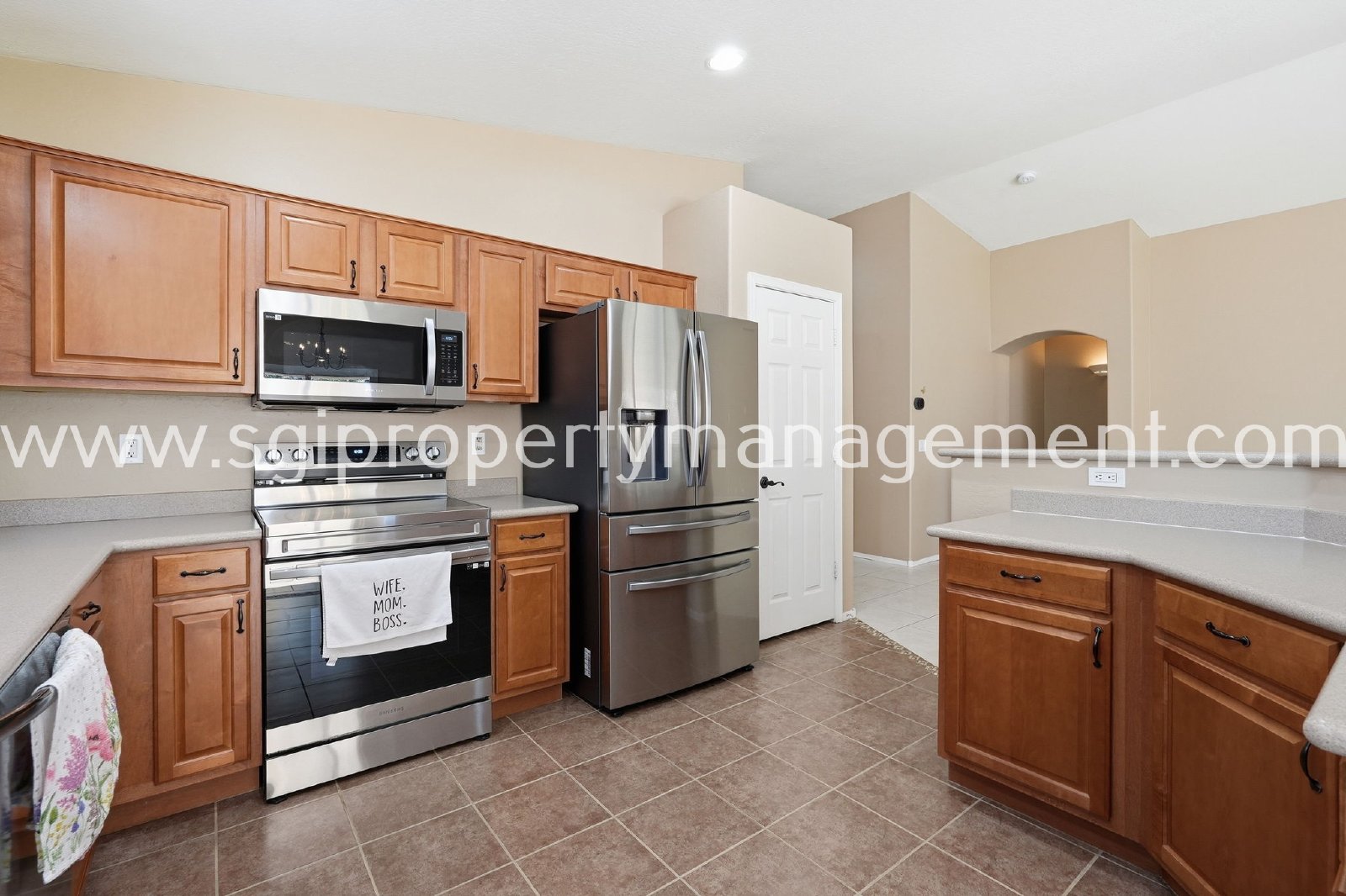 3 bedroom Waddell home with solar panels property image