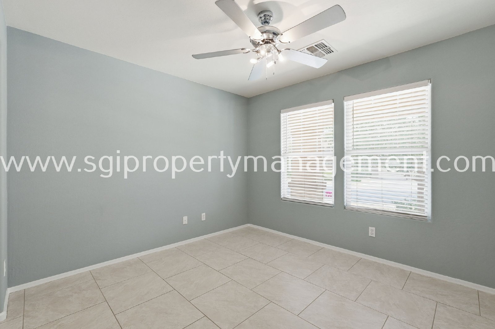 3 bedroom Waddell home with solar panels property image